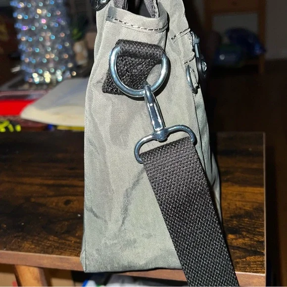 NEW Kipling Elysia Carry Handles w/Crossbody Strap Bag in Green Moss NO MONKEY - Picture 6 of 9